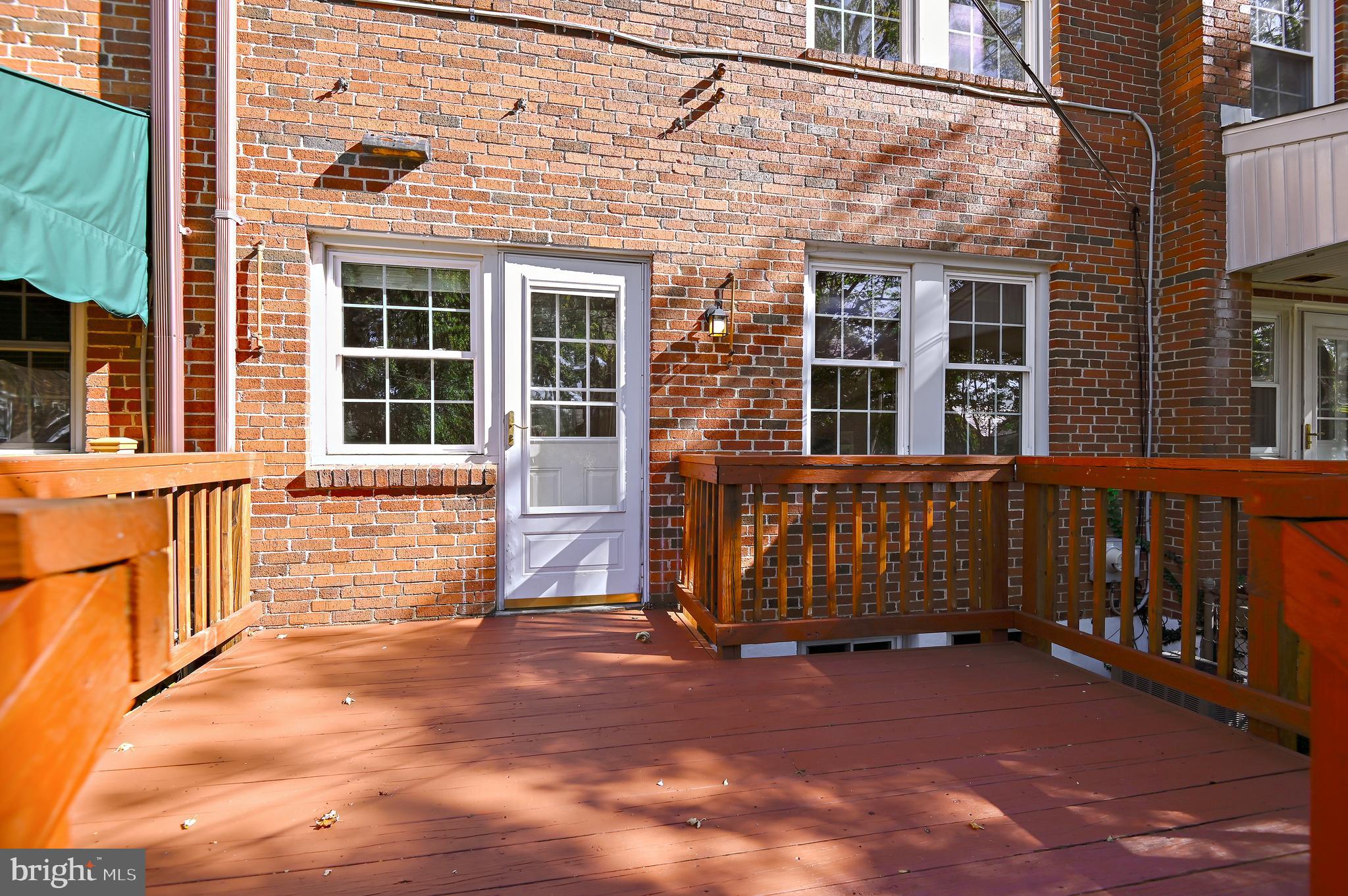 502 Academy Road Baltimore, MD 21228 - Photo 34 of 45 Rear deck