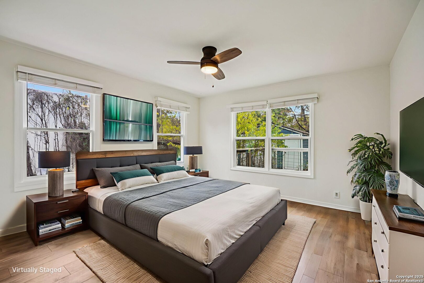 411 West Water Street Kerrville, TX 78028 - Photo 17 of 24