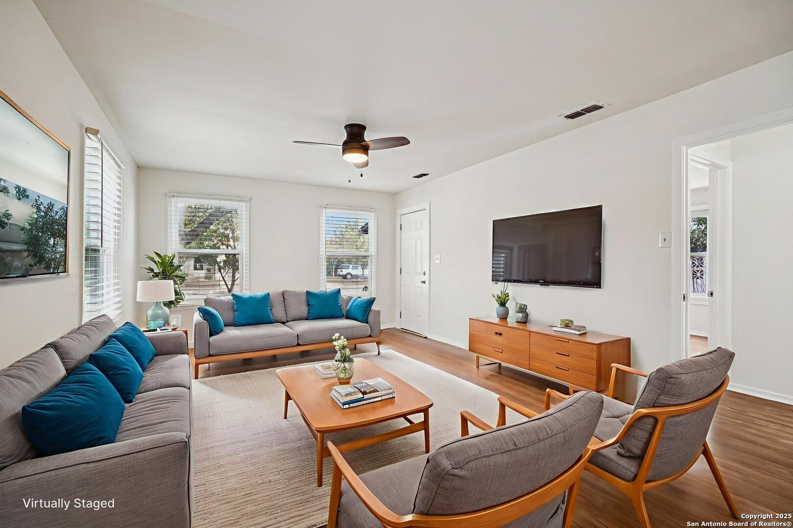 411 West Water Street Kerrville, TX 78028 - Photo 5 of 24