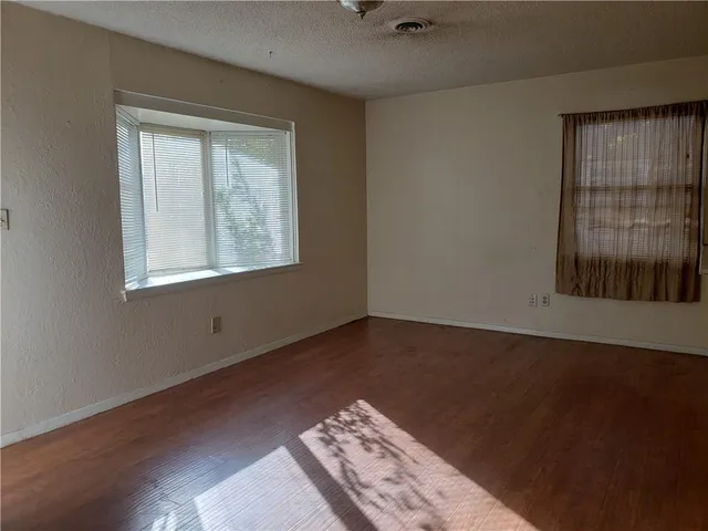 $115,000 | 4718 Woodend Avenue, Kansas City, KS 66106