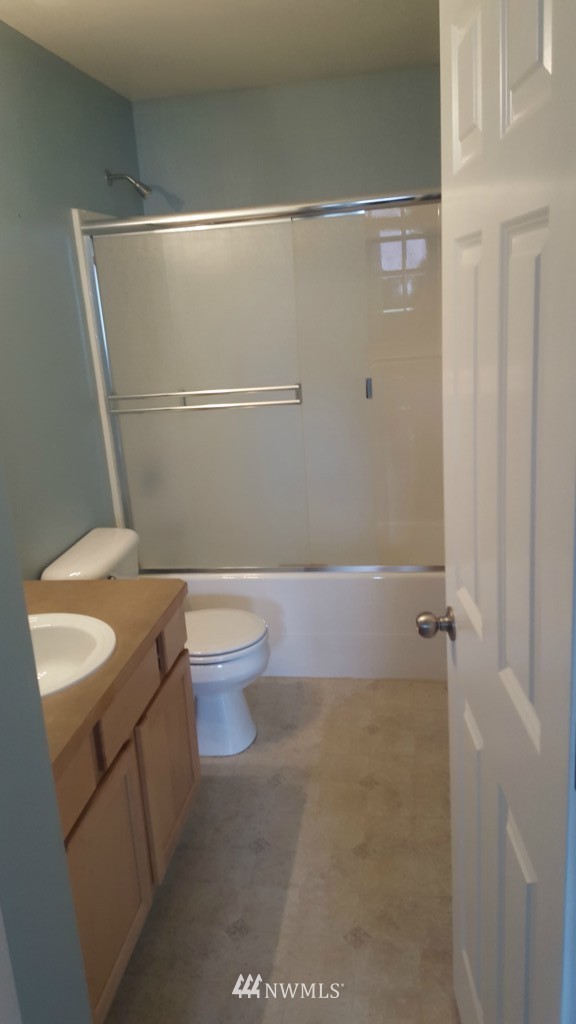 18718 10th Avenue Southeast, Unit 15 Bothell, WA 98012 - Photo 16 of 25 Gallery Image 16