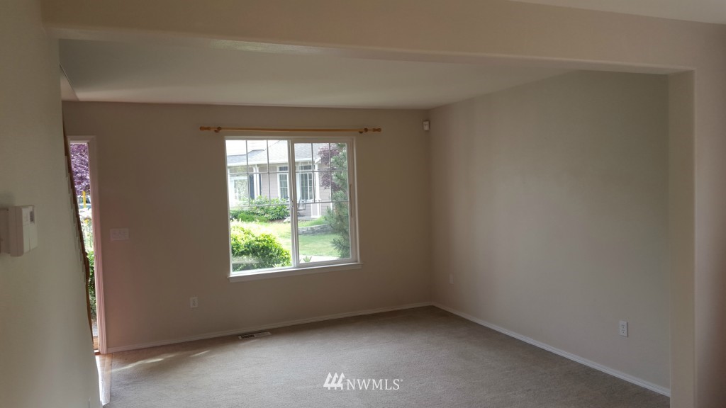 18718 10th Avenue Southeast, Unit 15 Bothell, WA 98012 - Photo 9 of 25 Gallery Image 9