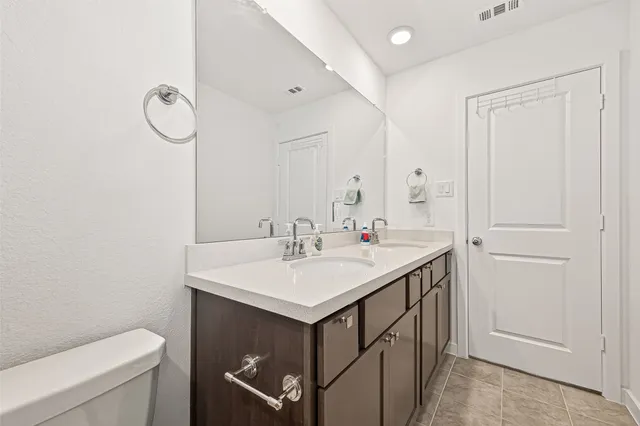 $2,850 | 9747 Pettus Crk Drive, Cypress, TX 77433