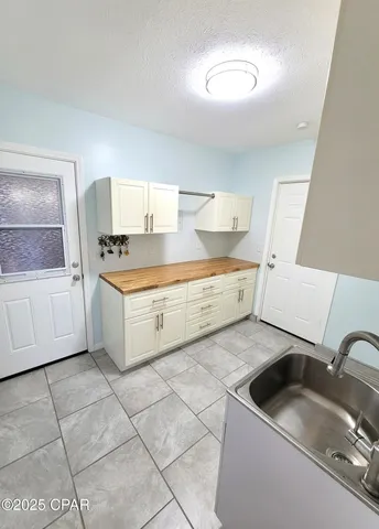 $2,500 | 325 Alexander Drive, Lynn Haven, FL 32444