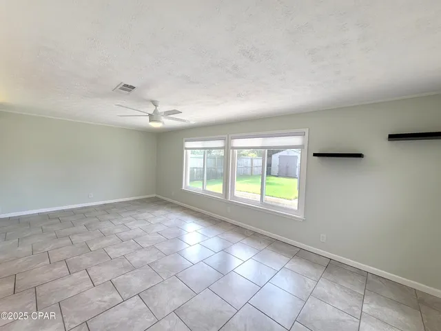 $2,500 | 325 Alexander Drive, Lynn Haven, FL 32444