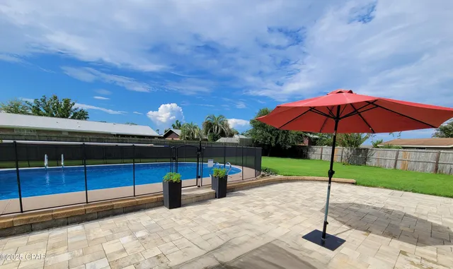 $2,500 | 325 Alexander Drive, Lynn Haven, FL 32444