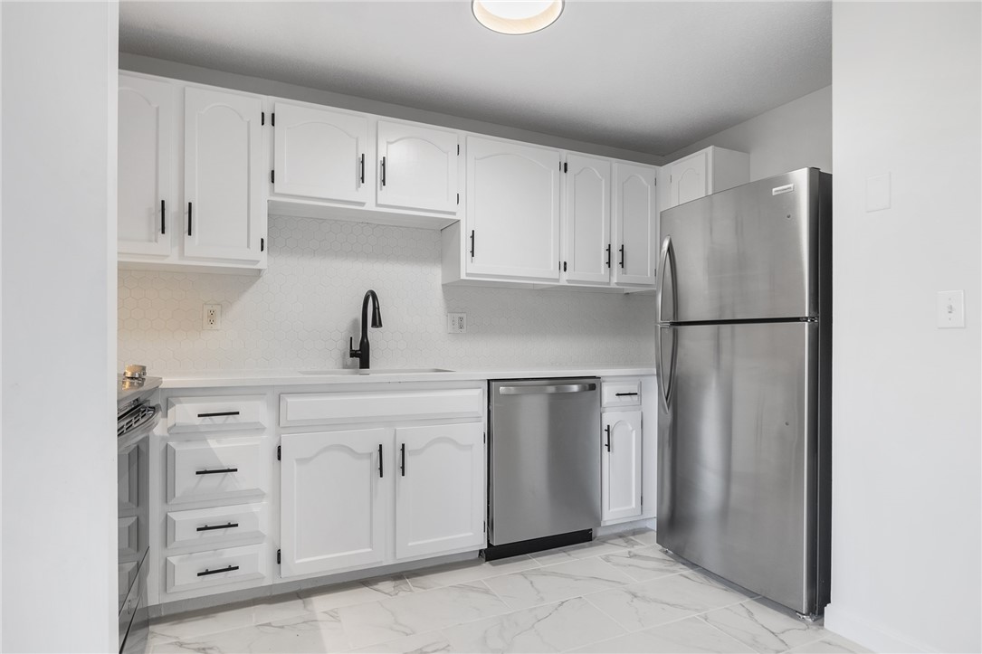275 Grotto Avenue, Unit 10 Pawtucket, RI 02860 - Photo 4 of 31
