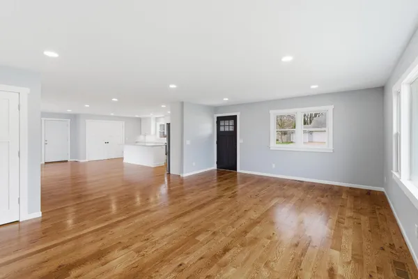 $429,500 | 409 4th Avenue Southeast, Mapleton, MN 56065