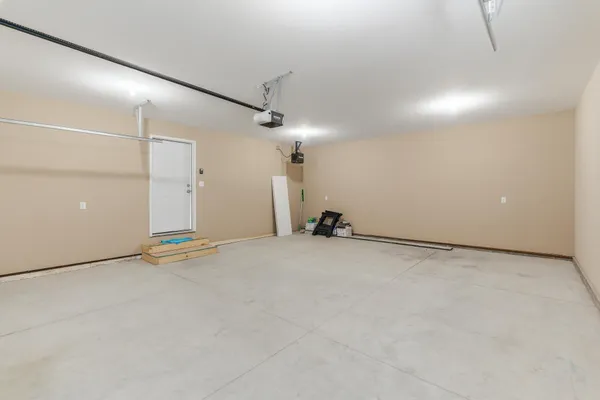 $429,500 | 409 4th Avenue Southeast, Mapleton, MN 56065