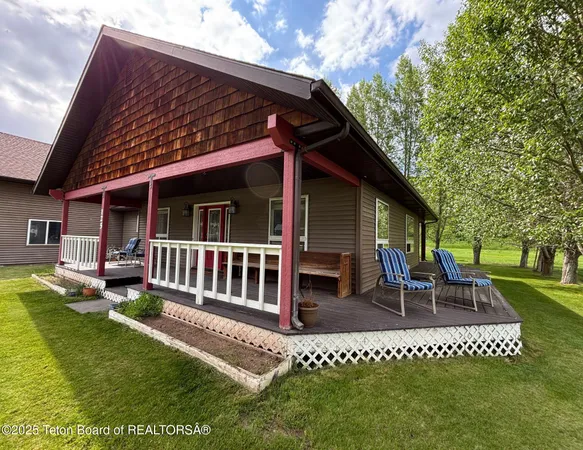 $910,000 | 125 Wagon Rut Lane, Auburn, WY 83111