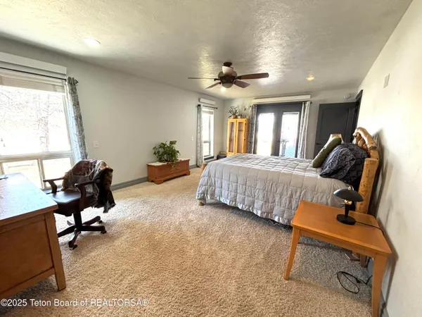 $910,000 | 125 Wagon Rut Lane, Auburn, WY 83111