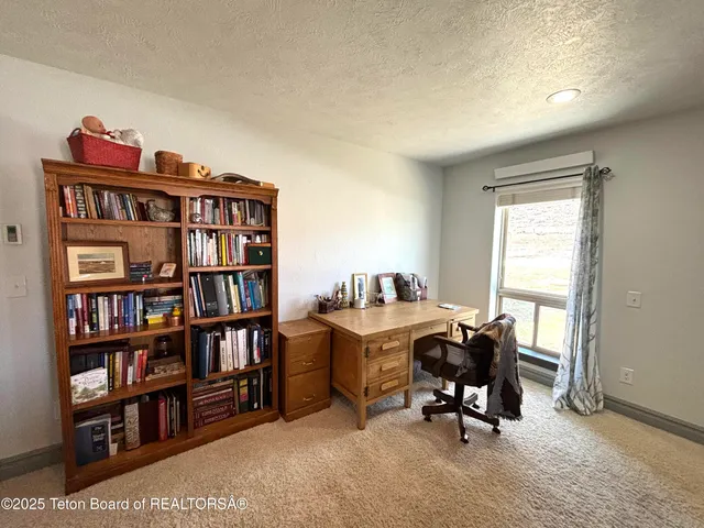 $910,000 | 125 Wagon Rut Lane, Auburn, WY 83111