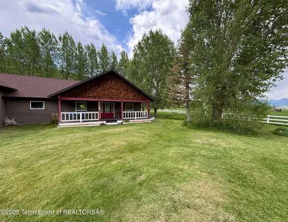 $910,000 | 125 Wagon Rut Lane, Auburn, WY 83111