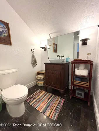 $910,000 | 125 Wagon Rut Lane, Auburn, WY 83111