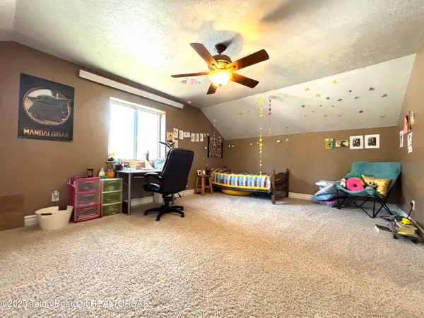 $910,000 | 125 Wagon Rut Lane, Auburn, WY 83111