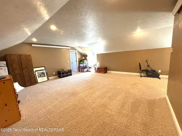 $910,000 | 125 Wagon Rut Lane, Auburn, WY 83111