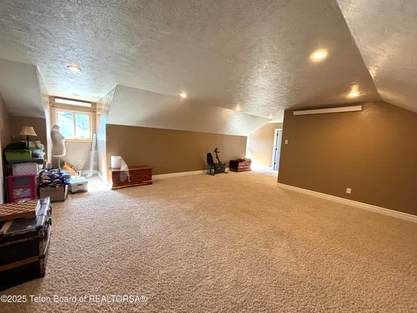 $910,000 | 125 Wagon Rut Lane, Auburn, WY 83111