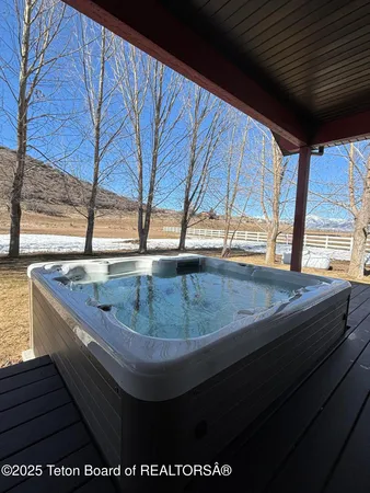 $910,000 | 125 Wagon Rut Lane, Auburn, WY 83111