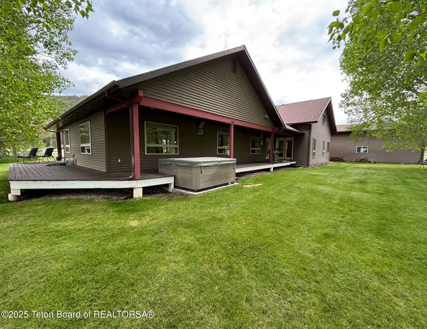 $910,000 | 125 Wagon Rut Lane, Auburn, WY 83111