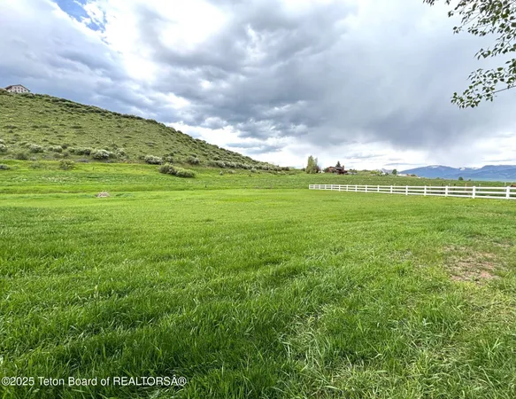 $910,000 | 125 Wagon Rut Lane, Auburn, WY 83111