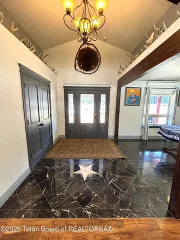 $910,000 | 125 Wagon Rut Lane, Auburn, WY 83111