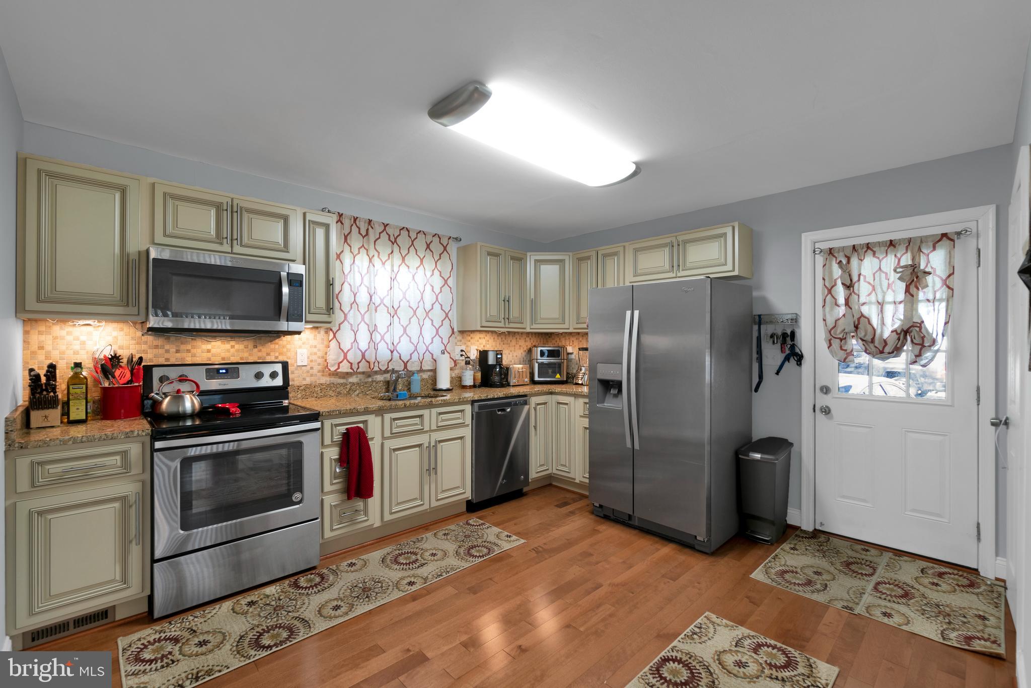 1004 Hillpine Road Middle River, MD 21220 - Photo 8 of 30 Kitchen with Stainless Appliances