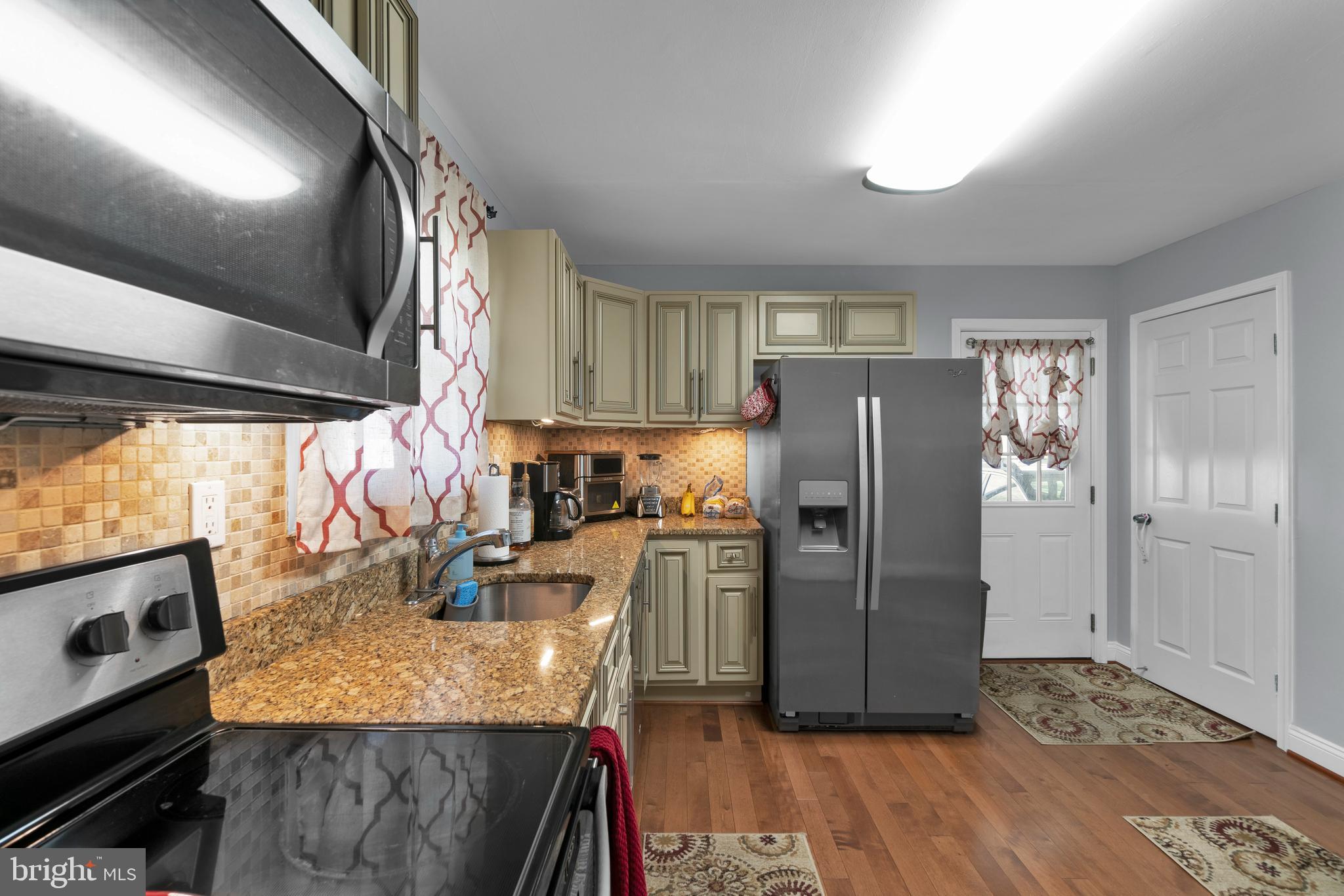 1004 Hillpine Road Middle River, MD 21220 - Photo 10 of 30 Kitchen with Granite Counters
