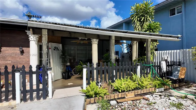 an outdoor view of a house