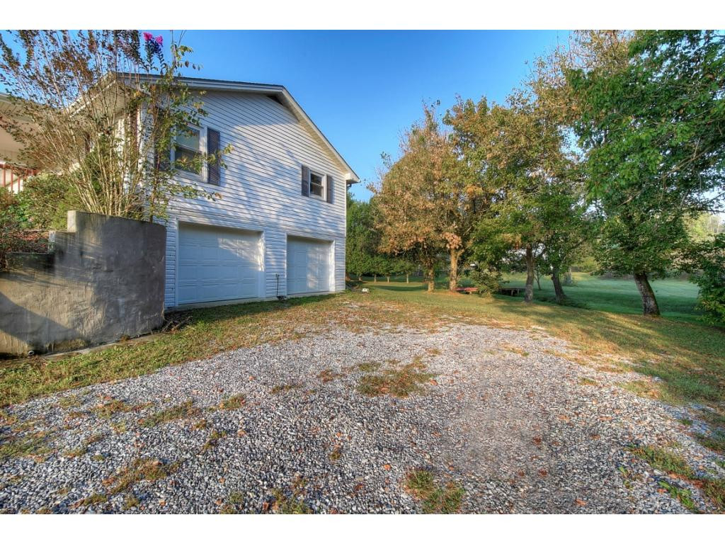 1015 Gray Station Road Gray, TN 37615 - Photo 24 of 36 Photo 24