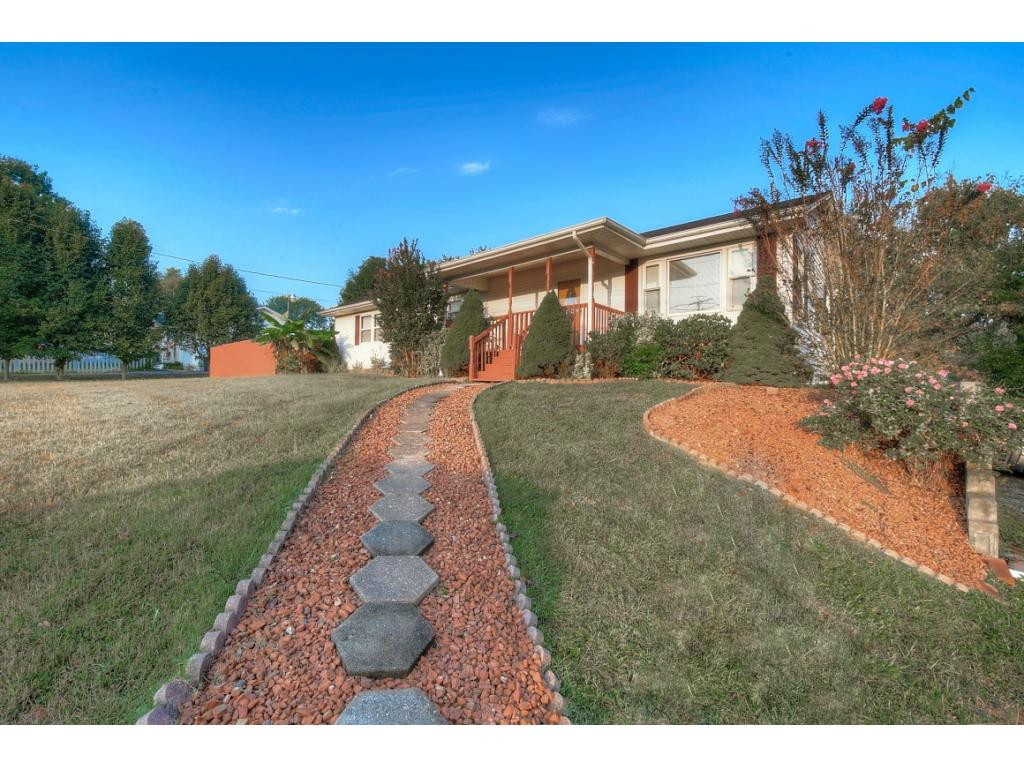 1015 Gray Station Road Gray, TN 37615 - Photo 3 of 36 Photo 3