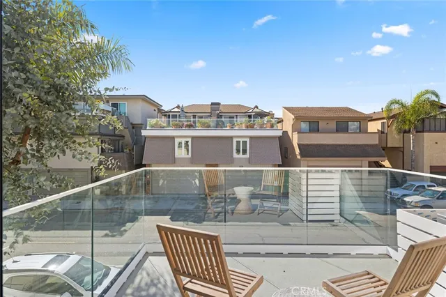 a view of a entryway door of the house