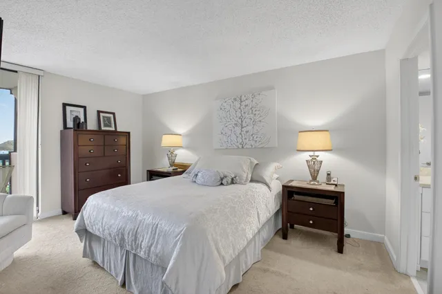 $289,000 | 1554 Bridgewood Drive, Boca Raton, FL 33434