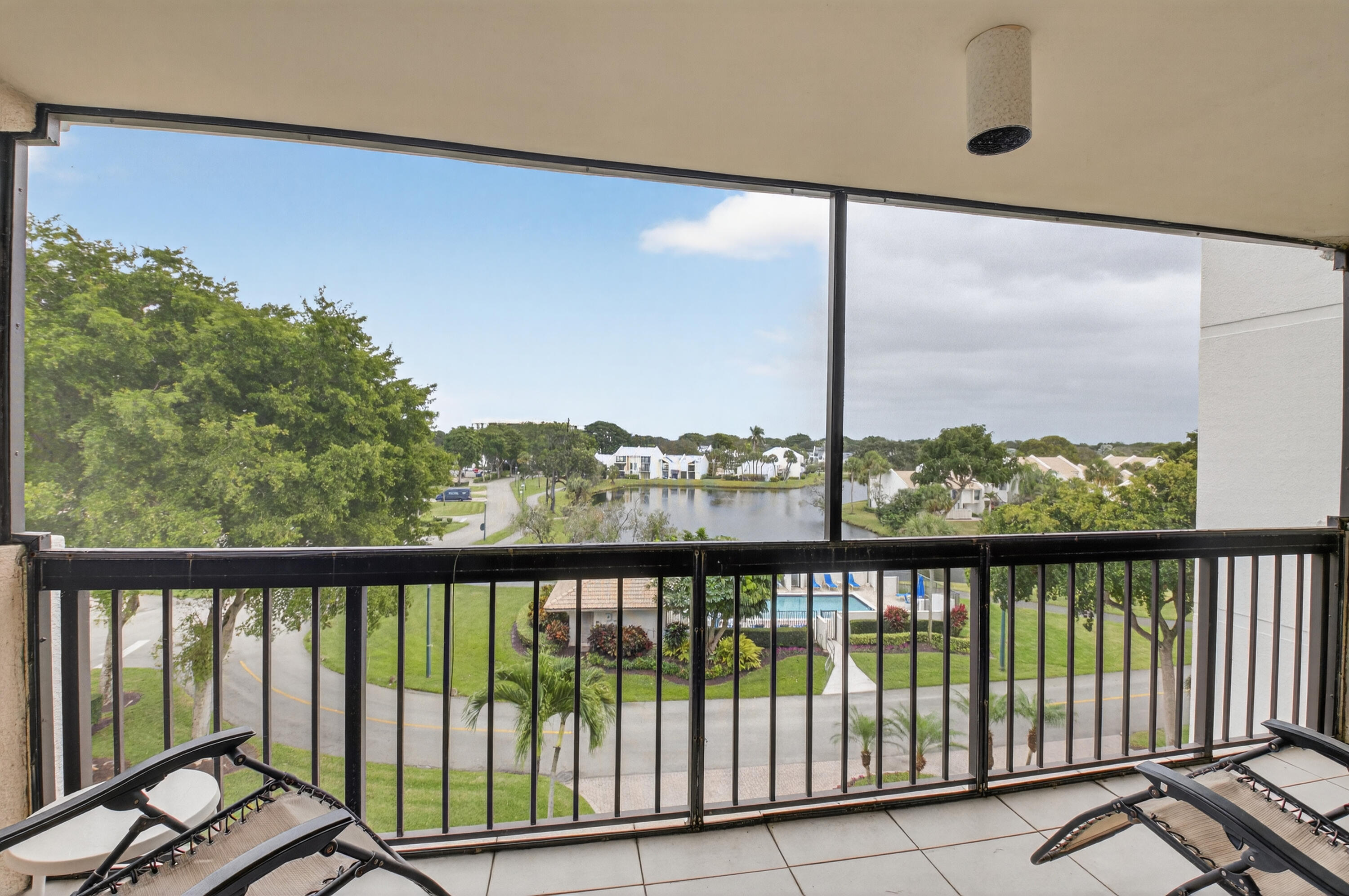 1554 Bridgewood Drive Boca Raton, FL 33434 - Photo 27 of 61 DSC_1513