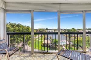 1554 Bridgewood Drive Boca Raton, FL 33434 - Photo 5 of 61 1554 terrace