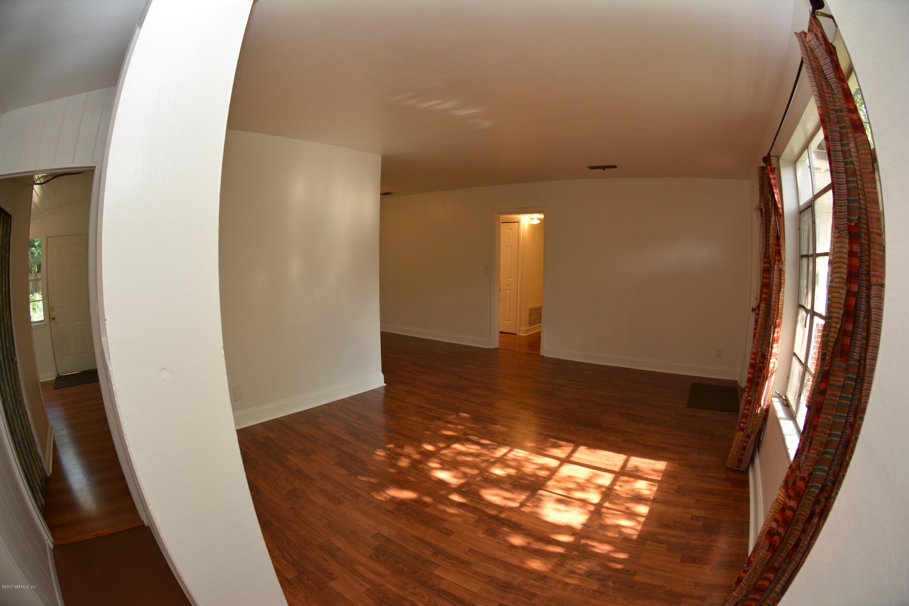 1905 Gamewell Road Jacksonville, FL 32211 - Photo 12 of 33 DSC_8892