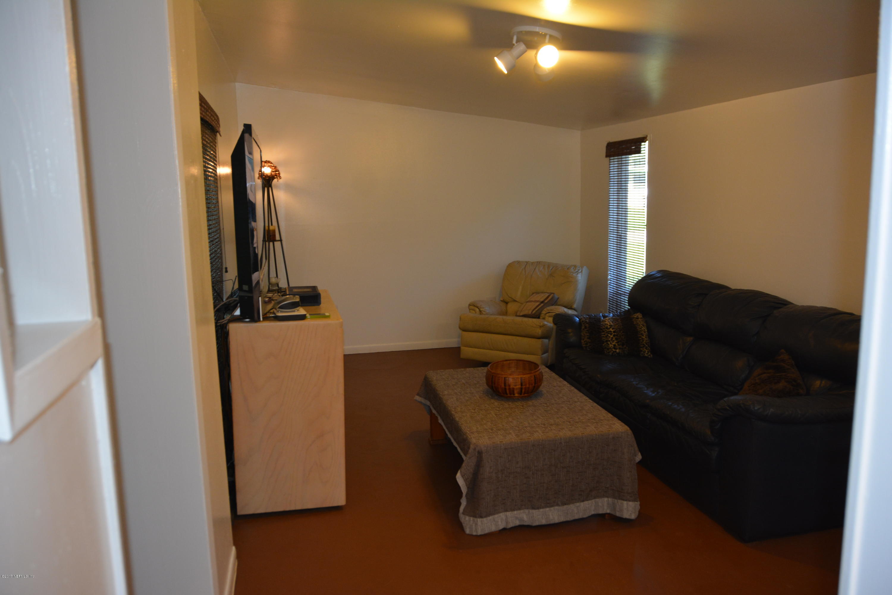 1905 Gamewell Road Jacksonville, FL 32211 - Photo 23 of 33 DSC_8940