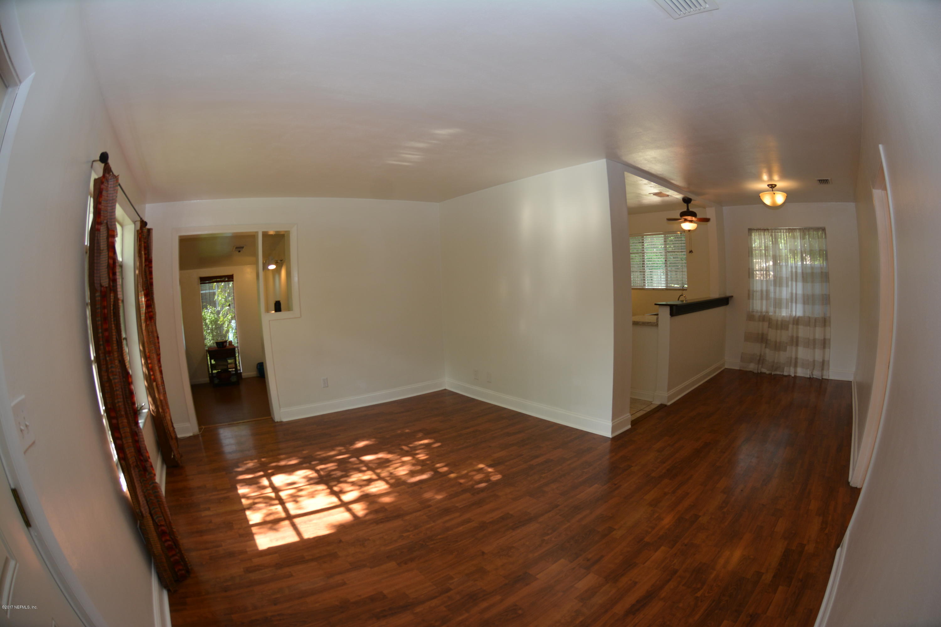 1905 Gamewell Road Jacksonville, FL 32211 - Photo 6 of 33 DSC_8885