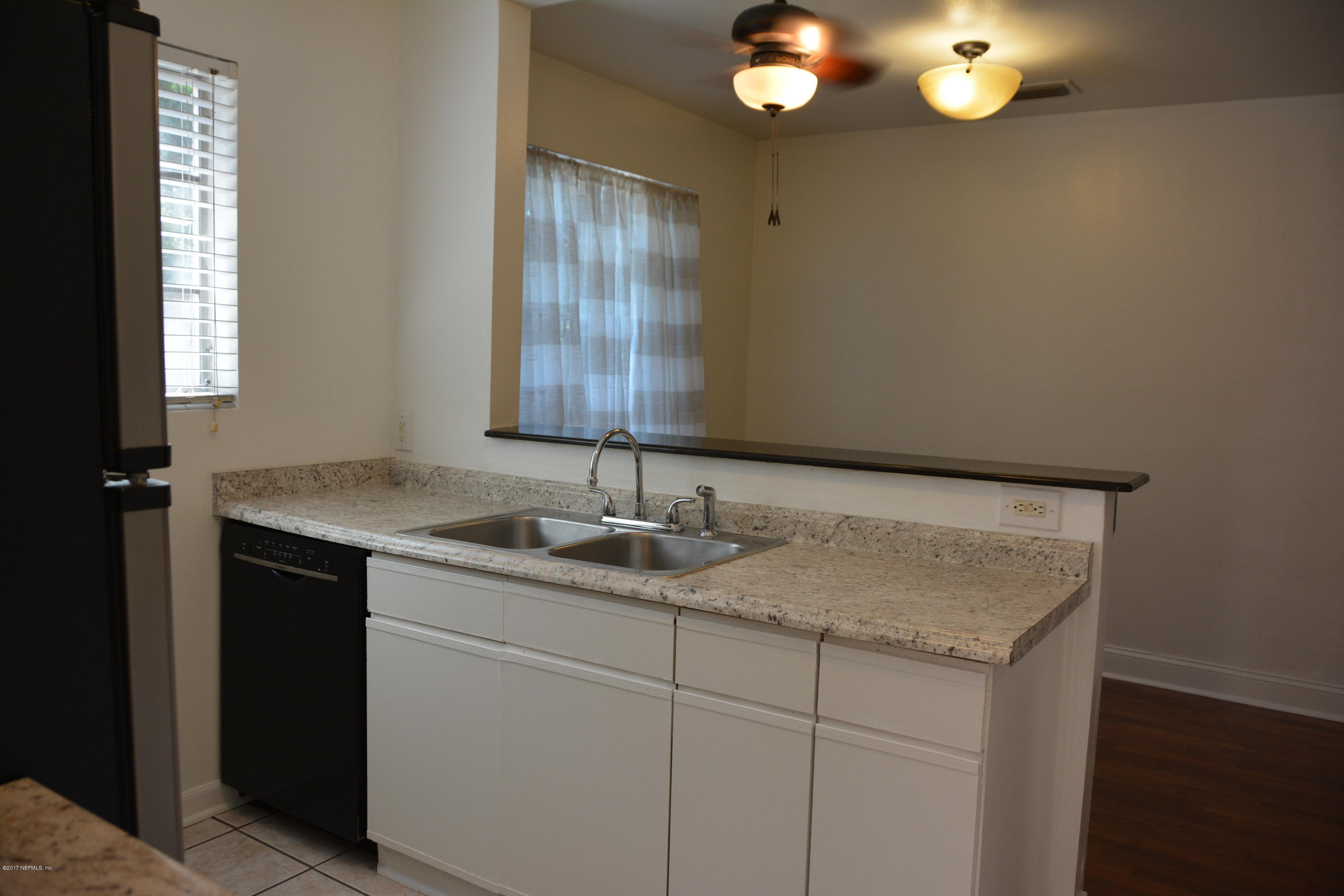 1905 Gamewell Road Jacksonville, FL 32211 - Photo 10 of 33 DSC_8941