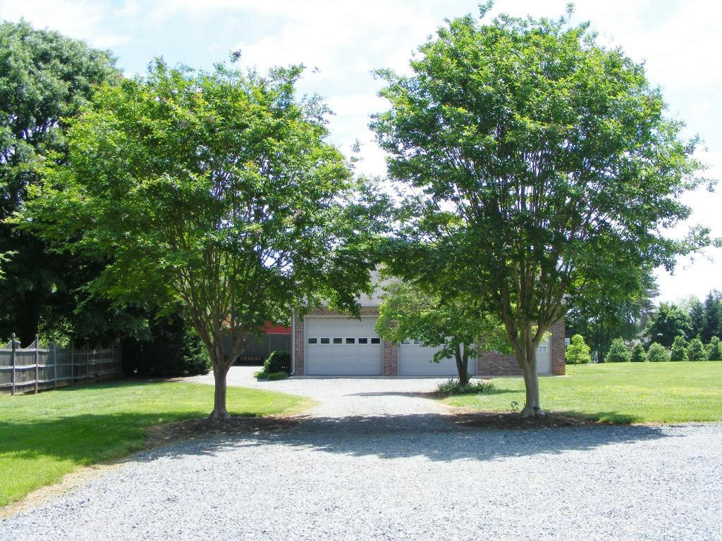 2320 Cooper Road Graham, NC 27253 - Photo 13 of 22 Gallery Image 13