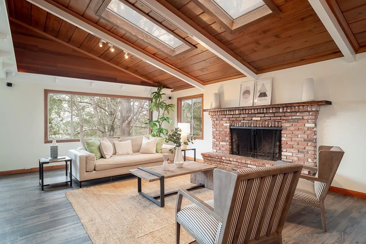 1200 Oribia Road Del Mar, CA 92014 - Photo 5 of 41 Gallery Image 5