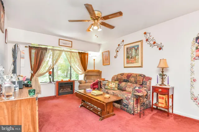 $199,900 | 9554 Cannoneer Court, Unit 101, Manassas, VA 20110