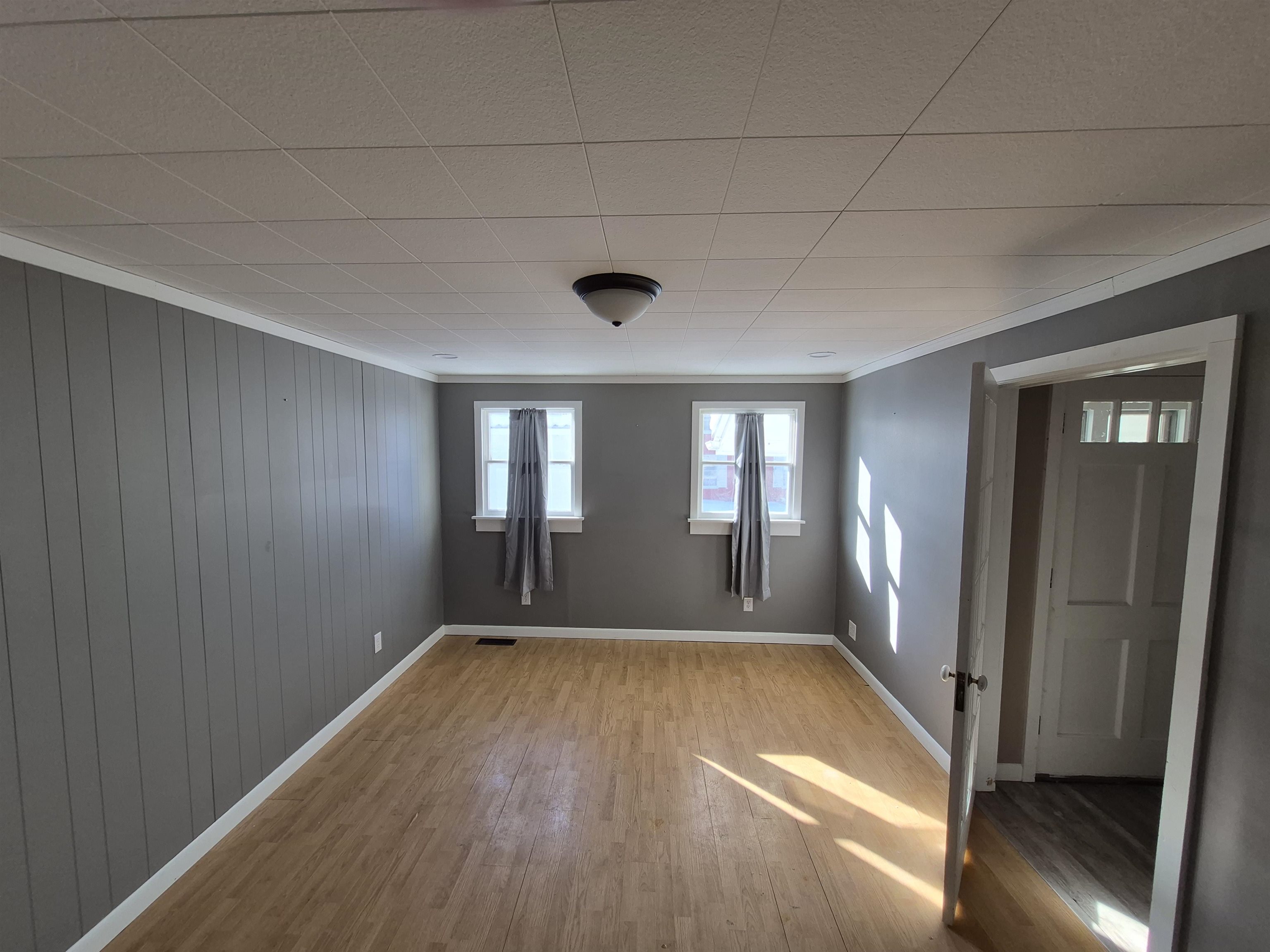62 Young Street Newport, VT 05855 - Photo 7 of 34