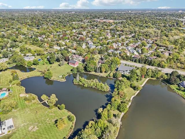 $724,900 | 1090 Roselle Road, Inverness, IL 60067