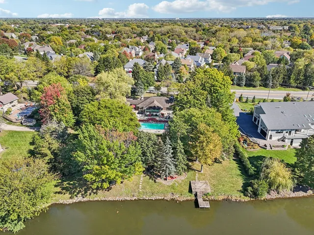 $724,900 | 1090 Roselle Road, Inverness, IL 60067