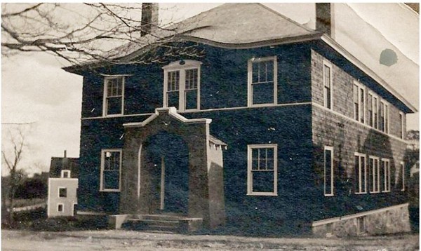 3 Great Pond Road North Andover, MA 01845 - Photo 14 of 14 a front view of a house with glass windows