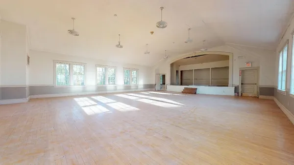 $499,900 | 3 Great Pond Road, North Andover, MA 01845