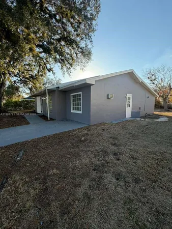 $2,250 | 4030 School Circle, LaBelle, FL 33935