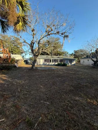 $2,250 | 4030 School Circle, LaBelle, FL 33935