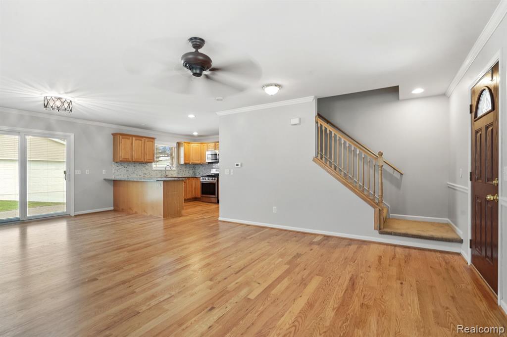 3324 Harvard Road Royal Oak, MI 48073 - Photo 3 of 25