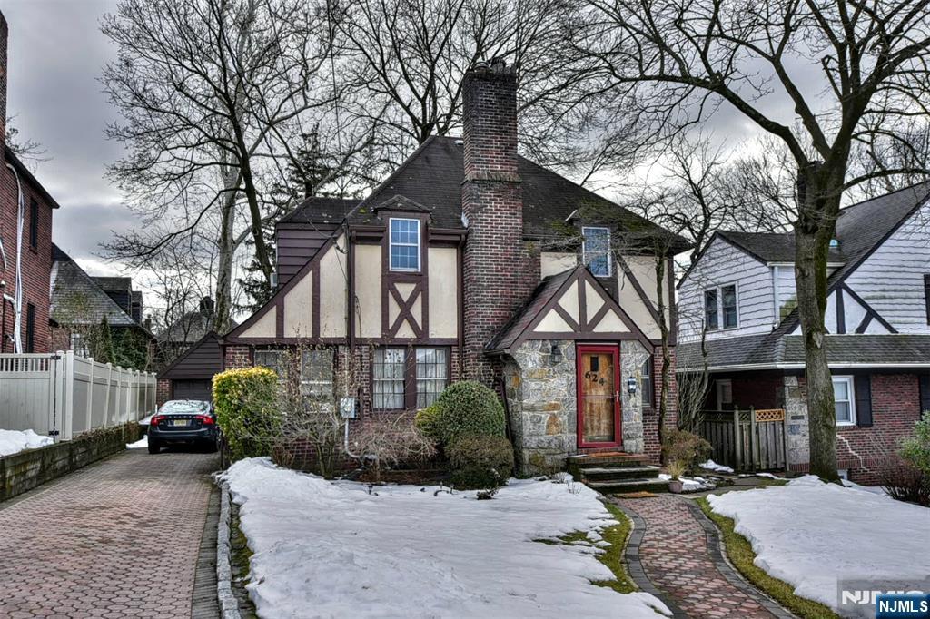 624 Ramapo Road Teaneck, NJ 07666 - Photo 2 of 9